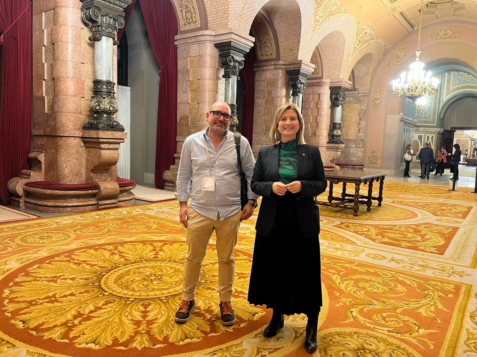 La Federació Xarxa Vendrellenca tracta problemàtiques del Baix Penedès amb la diputada Raquel Sans (ERC) al Parlament