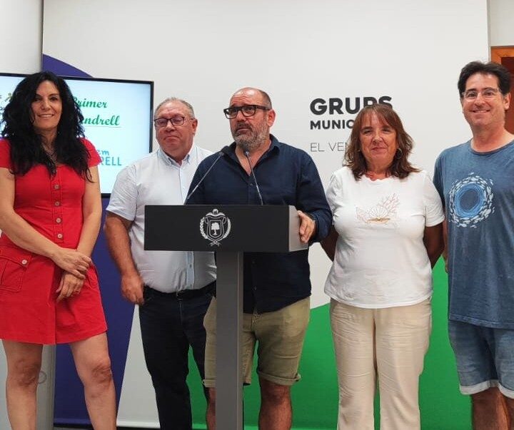 Representants de la Federació Xarxa Vendrellenca i grups del Ple Fem Vendrell, Primer el Vendrell, Comuns i ERC-Som Poble