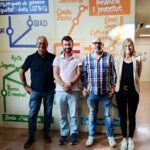 Foto amb representants de la junta del Romani