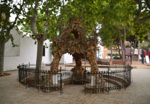 Fuente modernista (3)