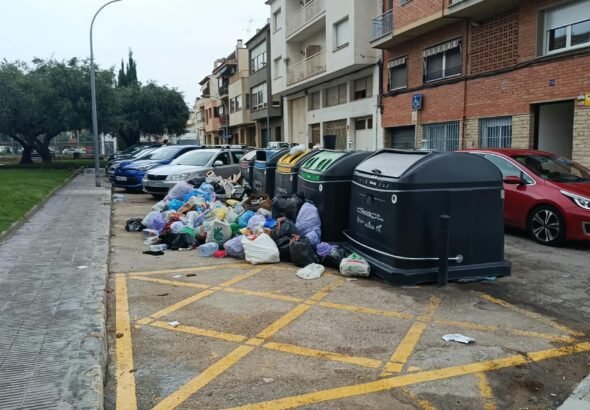 Brossa als carrers de Vendrell (2)